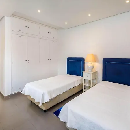 Oceano Golf 482 2 Bedrooms Sea Views A Stones Throw To The Vale do Lobo